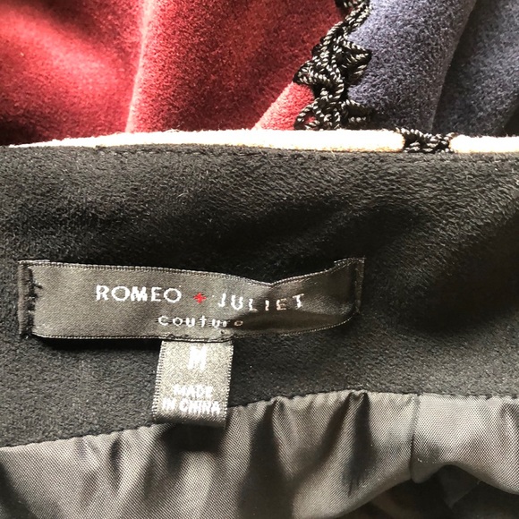 Romeo + Juliet Suede multi color skirt - Picture 3 of 3